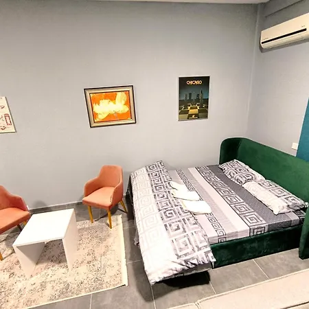 Deasapartments In 3 * 地拉那